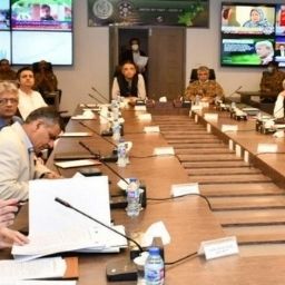 اسکولوں کے کھلنے سے متعلق اہم فیصلہ آج ہوگا